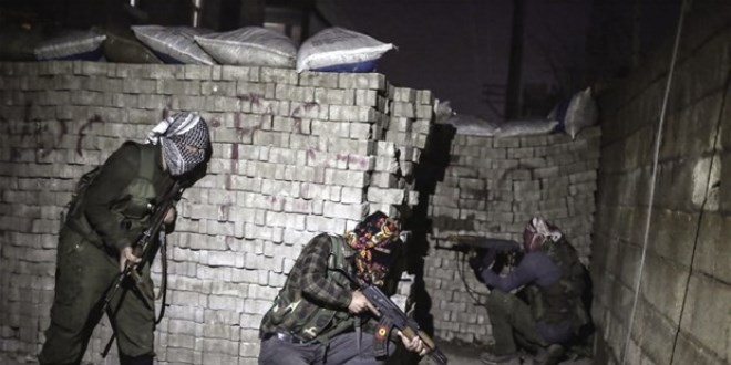 AFP Mardin'de PKK'nın askerle çatışmasını fotoğrafladı!