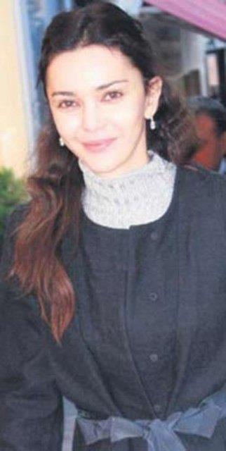 HANDE ATAİZİ