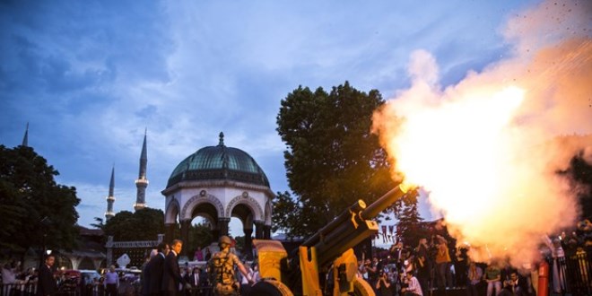Sultanahmet'te iftardan muhteşem kareler