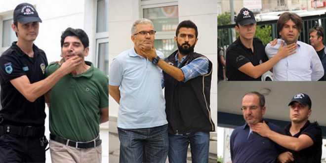 Darbe şüphelilerinin başlarını eğmelerine izin verilmedi