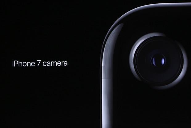 Birleşik Arap Emirlikleri 32 GB iPhone 7 2599 dirhem (2079 TL)