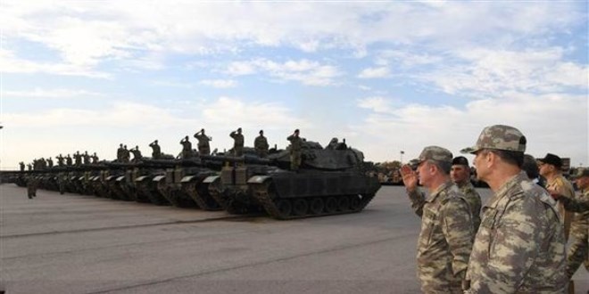 Genelkurmay Başkanı Orgeneral Akar sınır birliklerini denetledi