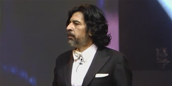 Okan Bayülgen'e şok üstüne şok