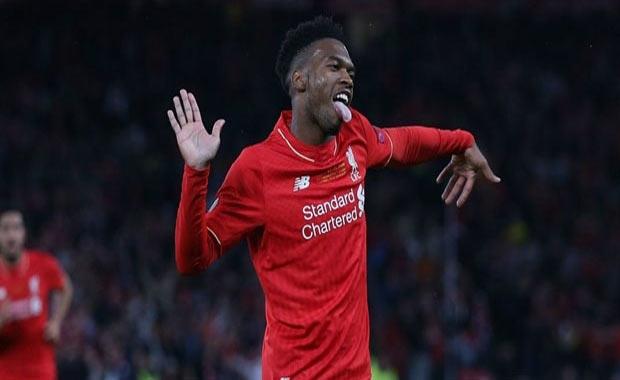 Daniel Sturridge<br>  Güzel bir gol attıktan sonra izleyenleri klasikleşmiş dansıyla da eğlendiren Daniel Sturridge'in hareketinin arkasındaki hikaye oldukça basit: Bu dans kendisiyle kuzenleri arasında bir şaka olarak çıkmış ve gollerinden sonra onlara böyle mesaj gönderiyormuş.