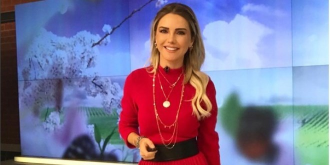 Ece Erken Hürriyet'e ateş püskürdü! Manyak mısınız