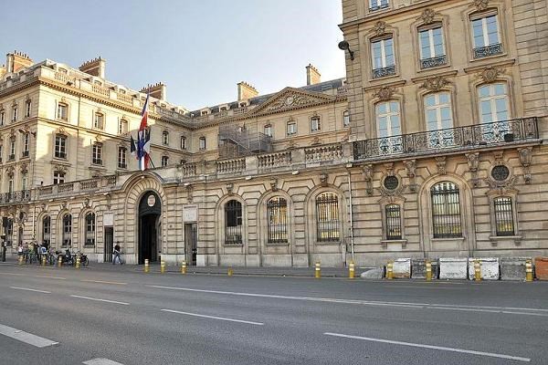 07- Caisse des Dépôts et Consignations - Fransa