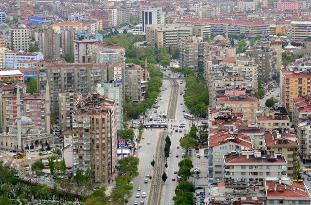 <p><strong>Konya</strong></p> <p>2015 nüfusu: 2130544</p> <p>2016 nüfusu: 2161303</p> <p>Değişim(%): 1,44</p>