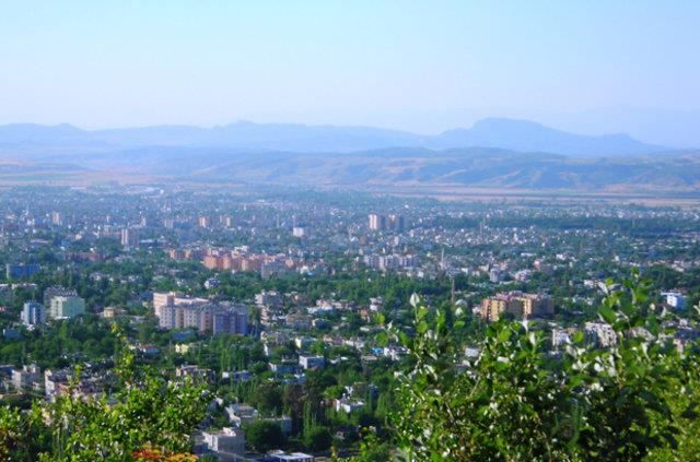 <p><strong>Osmaniye</strong></p> <p>2015 nüfusu: 512873</p> <p>2016 nüfusu: 522175</p> <p>Değişim(%): 1,81</p>