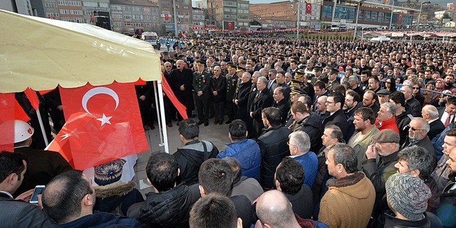 El Bab şehidinin cenazesinde mahşeri kalabalık!