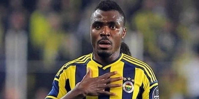 Emenike sosyal medyayı salladı