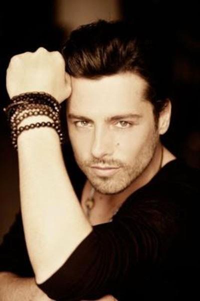 Timuçin Özaslan sadece bir albüm çıkarabildi.