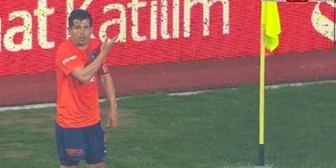 Emre Belözoğlu'na Türkiye Kupası maçında büyük tepki