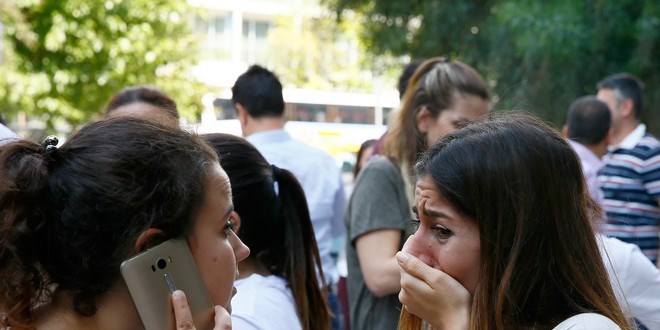 Deprem anında büyük panik! Gözyaşlarına boğuldu