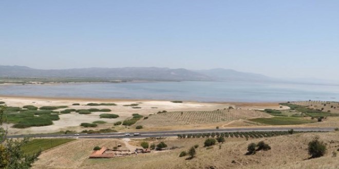 Manisa'da 3 bin 500 yıllık tahıl ambarı