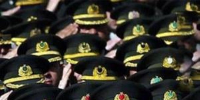 Görev süresi uzatılan ve terfi ettirilen komutanların tam listesi