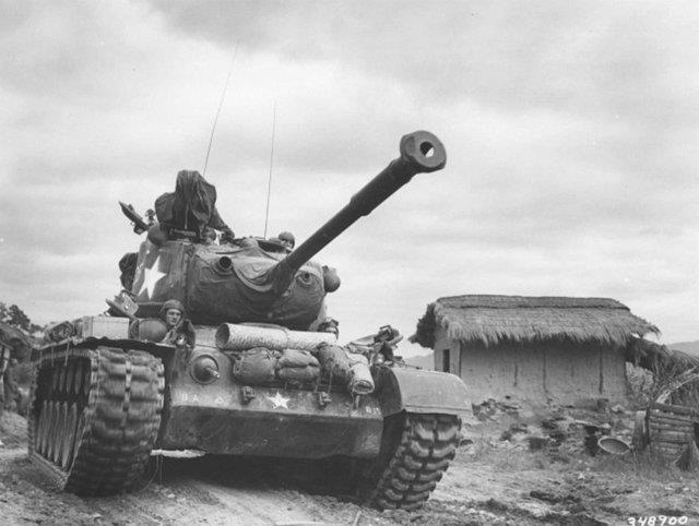 2'nci Dünya Savaşına katılan çoğu İngiliz tankında çay demlemek için gerekli tüm ekipmanlar mevcuttu.