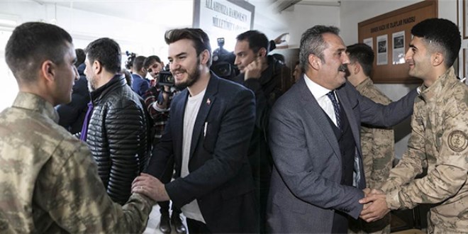 Ünlüler Mehmetçik ve bölge halkına destek için Hatay'daydı...