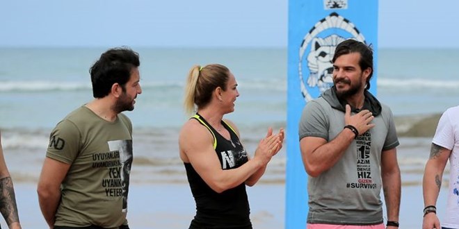 Survivor'da sembol ve iletişim ödülünü kim kazandı?
