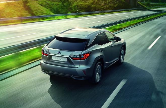 LEXUS - 12 adet satıldı    En çok satan modeli RX: 4 adet