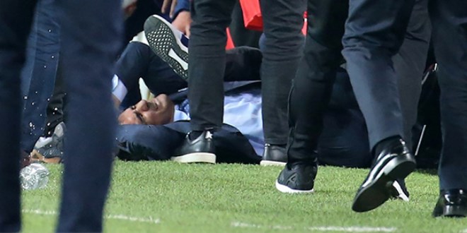 Olaylı derbi yarıda kaldı