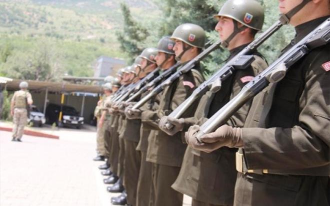 Bedelli askerlik uygulamasından 203 bin 824 kişi yararlandı. 27 yaşını dolduranlar 18 bin lira ödeyerek askerlik görevlerini yapmış sayıldılar ve askerlik hizmetinden de muaf tutuldular.