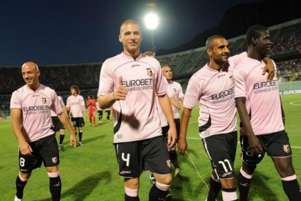 98) Palermo (18.829)