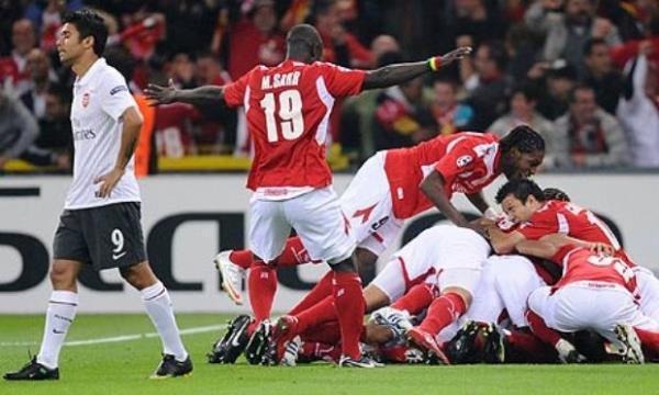 48) Standard Liege (45.880)