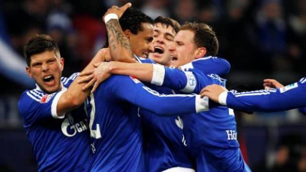 15) Schalke 04 (84.637)