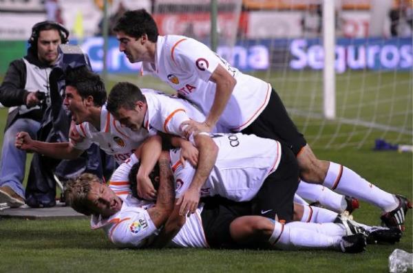 9) Valencia (102.547)