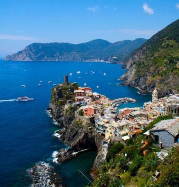 Rocky Köyü, Vernazza, İtalya