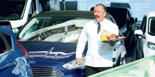 Cem Yılmaz Karakomik Filmleri anlattı!