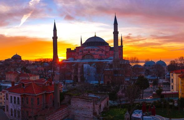 Türkiye’de konut fiyatları son 4 yılda yüzde 33, son 1 yılda ise yüzde 15 artış gösterdi.