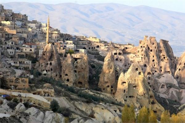 <p><b>Türkiye </b></p>    Kapadokya, Peri bacaları