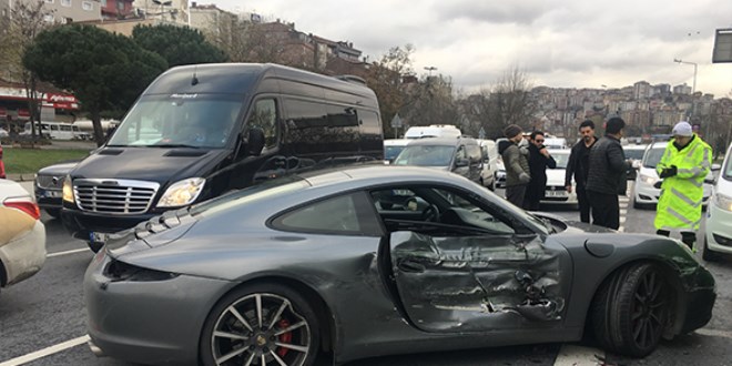 İstanbul'da ralli sürücüsünün milyonluk kazası!