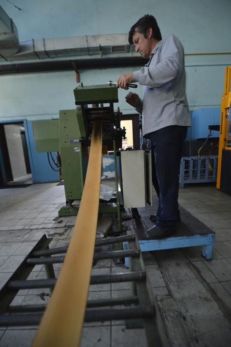 Süreç, gerçek ve tüzel kişilerin altın borsasında işlem görmüş 24 ayar standart külçe altınlarının salı günleri Darphane’ye teslim edilmesiyle başlıyor.