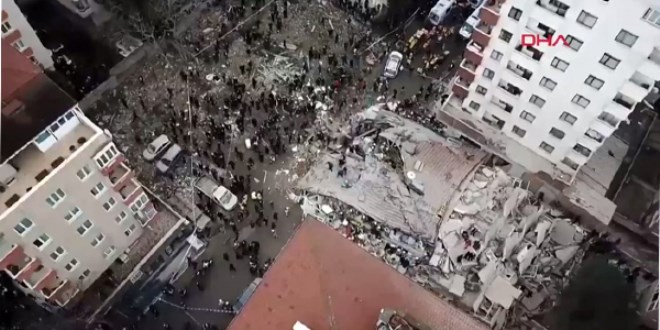 Kartal'da 8 katlı bina çöktü