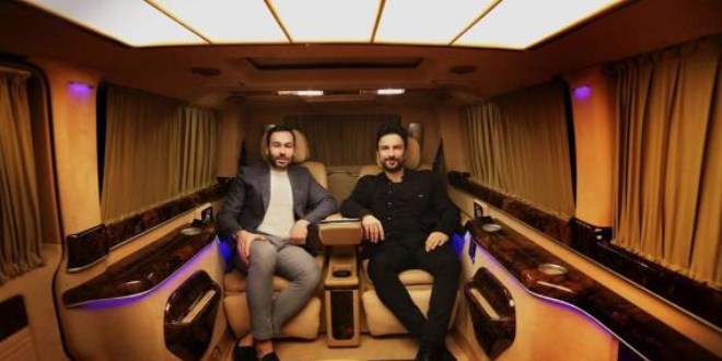 Tarkan'a özel ses sistemli minibüs