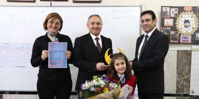 Elazığlı öğrencinin 'Türkiye' hassasiyeti