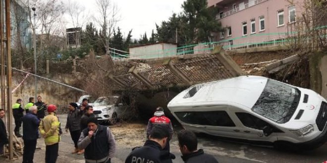 Bu defa Beykoz'da istinat duvarı çöktü!
