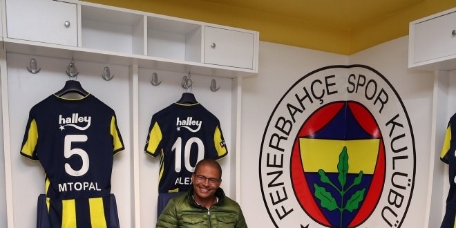 Alex de Souza yıllar sonra yeniden Samandıra'da
