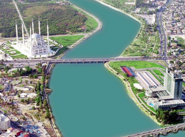 Adana  Zeydan Karalar: %52  Hüseyin Sözlü: %48