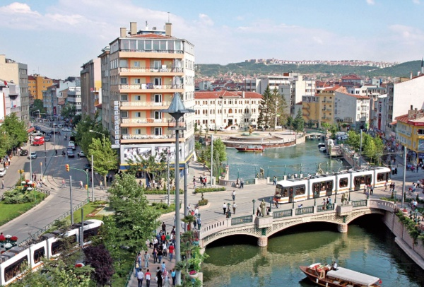 Eskişehir  Yılmaz Büyükerşen: %61  Burhan Sakallı: %39