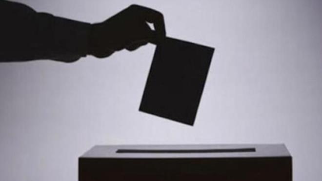 Piar Araştırma şirketinin yayımladığı anket, merakla beklenen Ankara seçimlerinde CHP ve İYİ Parti'nin Millet İttifakı adayı Mansur Yavaş'ın yüzde 54,1'le, Cumhur İttifakı adayı Mehmet Özhaseki’nin 9 puan önünde olduğunu ortaya koydu.  <br>  Eskişehir'de ise Millet İttifakı'nın adayı Yılmaz Büyükerşen yüzde 57.2 ile yarışı önde götürürken, Cumhur İttifakı adayı Burhan Sakallı ise ise yüzde 41 ile onu geriden izliyor.