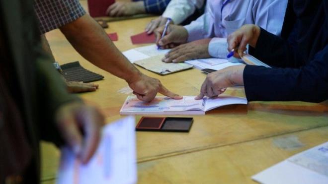 Saadet Partisi Şanlıurfa ile büyükşehir kazanabilir<br>Şanlıurfa'da Saadet Partisi'nin adayı Sabahattin Cevheri, yüzde 50.8 oy oranı ile birinci sırada yer alıyor. Ancak onu yüzde 49 oranla Cumhur İttifakı adayı Zeynel Abidin Beyazgül takip ediyor. Gelecek yerel seçimler Şanlıurfa, SP'nin en çok umut bağladığı belediyelerden biri olarak görülüyor.