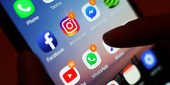 WhatsApp, Instagram ve Facebook çöktü!