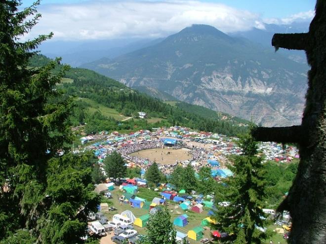 ARTVİN: 1921’de il olmadan önceki ismi LİVANE. Örneğin Zülfü Livaneli, Livanelilidir. 1933’te Rize ve Artvin birleşerek ÇORUH ismini alıyor. Sonra Rize ayrılıyor ve 1956’da Çoruh ismi Artvin halini alıyor.