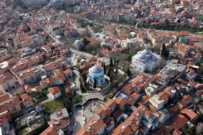 BURSA: 1924’ten önceki ismi HÜDAVENDİGAR. Ki, 1. Murat’ın unvanıdır. Bu unvanı kullanan tek padişahtır. Diğerleri ya Han, ya Sultan, ya Bey gibi isimler kullanırdı.