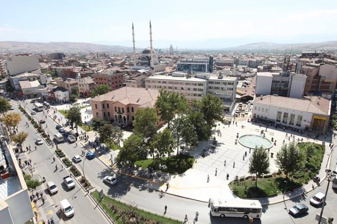 ELAZIĞ: 1937’ye kadarki ismi ELAZİZ. (Böylece bir padişah ismi daha gitmiş oluyor!)