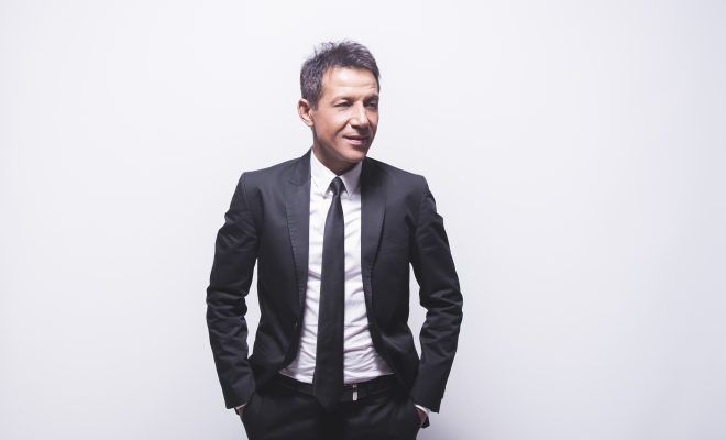 Ölürüm Türkiyem, Bu Vatan Kimin, Bizim Memleket gibi vatan millet şarkılarını duymaya alıştığımız milliyetçi şarkıcı Mustafa Yıldızdoğan'ın oğlunun da Bedelli Askerlik yasasından faydalandığı ortaya çıktı. Şarkılarında vatan sevgisinden, yiğitlikten, şereften, onurdan bahseden şarkıcının oğlununun bedelli askerlik yapacak olması sosyal medyada büyük yankı uyandırdı.