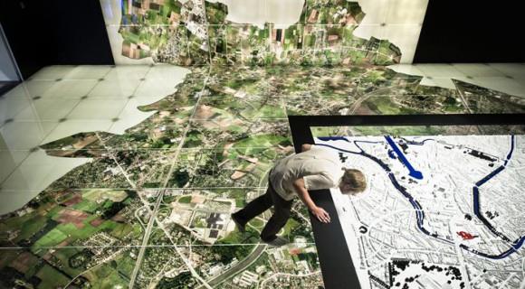 <p><b>Şehir Planlayıcısı</b></p>  Nüfusun artmasıyla bir kaos haline gelen şehir yaşamı, etkinliklerin ve yerleşim bölgelerinin detaylı planlanmasını zorunlu kılıyor.